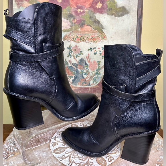EUC Diesel Miskells “Covent” Tall Ankle Boot w/ Straps and Buckle. Size 38/7.5* - Picture 11 of 15